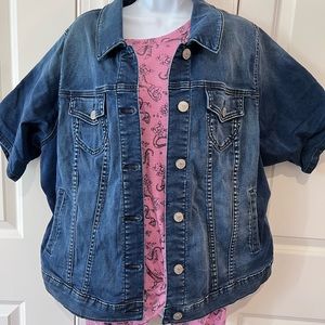 TORRID BLUE DENIM TRUCKER JACKET